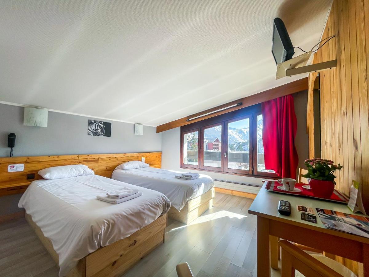 Atmosphere Hotel Les Deux Alpes Exterior photo